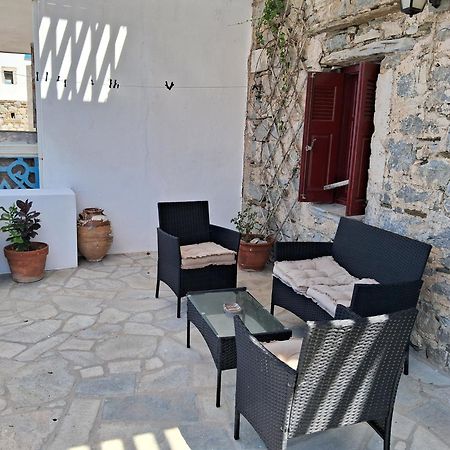 Anemos Guest House Karpathos Olympos  エクステリア 写真