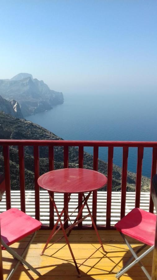 Anemos Guest House Karpathos Olympos  エクステリア 写真