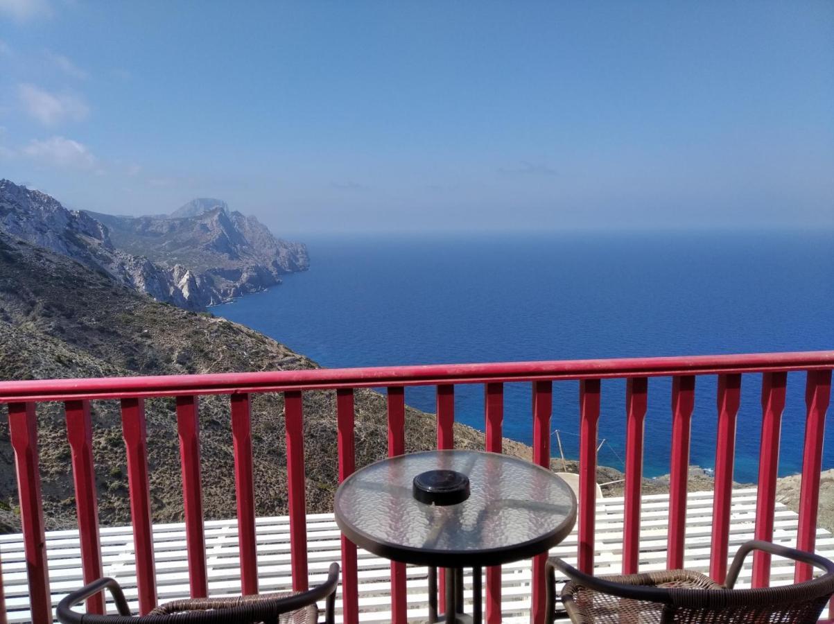 Anemos Guest House Karpathos Olympos  エクステリア 写真