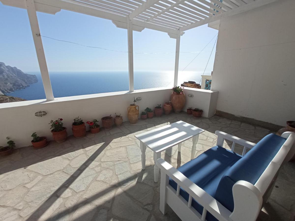 Anemos Guest House Karpathos Olympos  エクステリア 写真