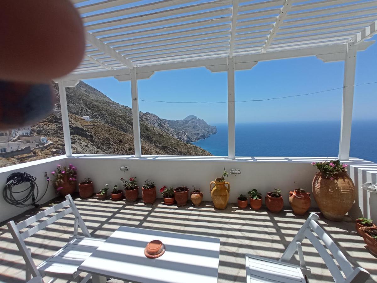 Anemos Guest House Karpathos Olympos  エクステリア 写真