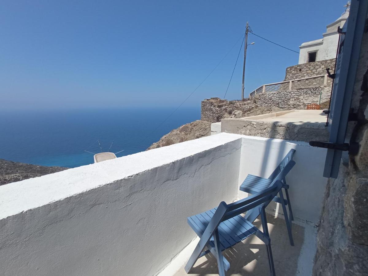 Anemos Guest House Karpathos Olympos  エクステリア 写真