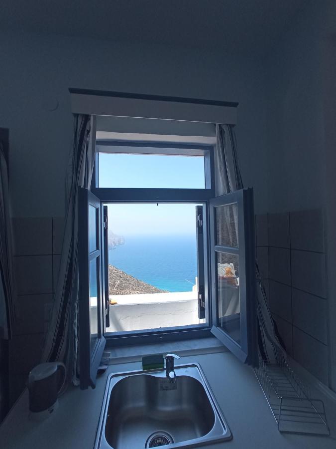 Anemos Guest House Karpathos Olympos  エクステリア 写真