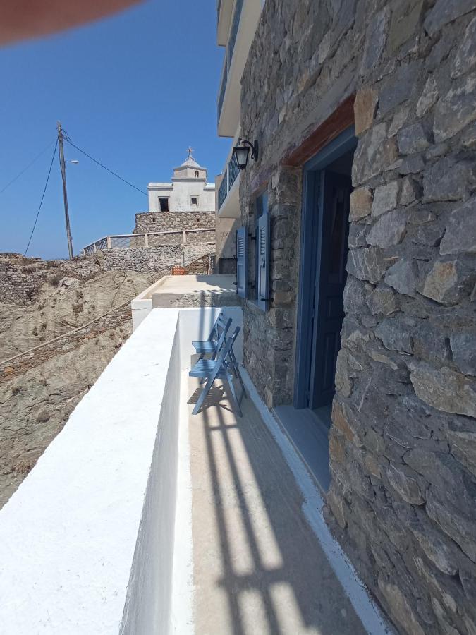 Anemos Guest House Karpathos Olympos  エクステリア 写真