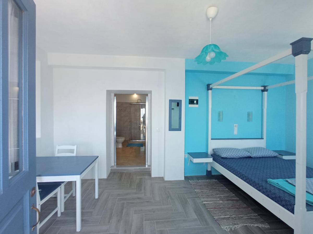 Anemos Guest House Karpathos Olympos  エクステリア 写真