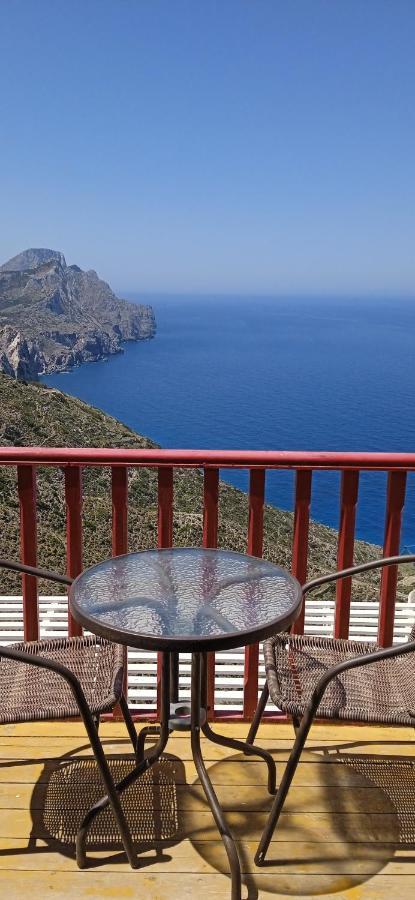 Anemos Guest House Karpathos Olympos  エクステリア 写真