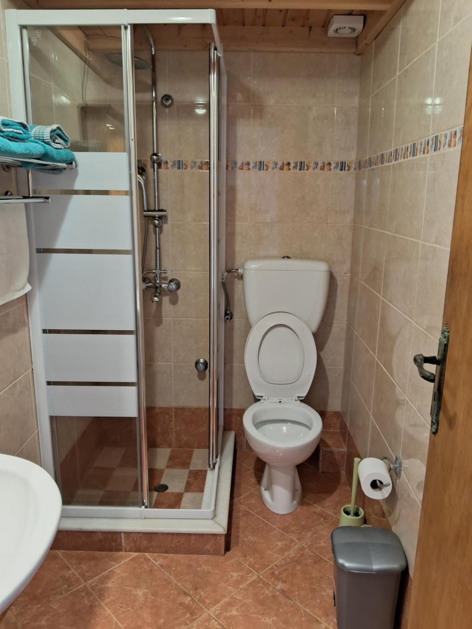 Anemos Guest House Karpathos Olympos  エクステリア 写真